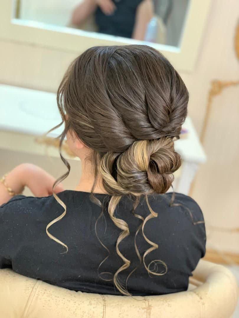 آموزشگاه و آرایشگاه  زنانه پریچهر