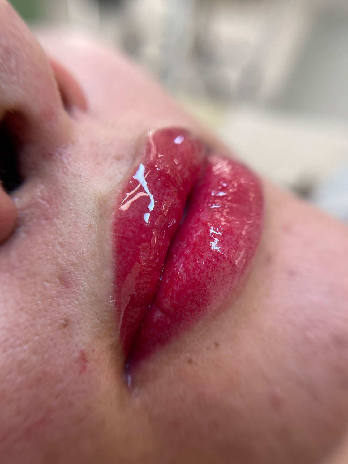خدمات تخصصی آرایش دائم ساناز تقی زاده