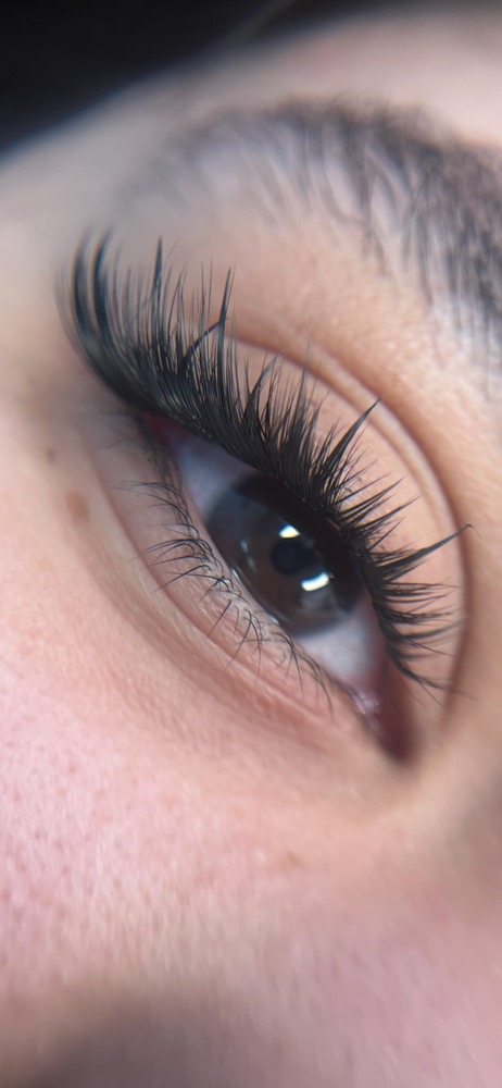 Fatima eyelash