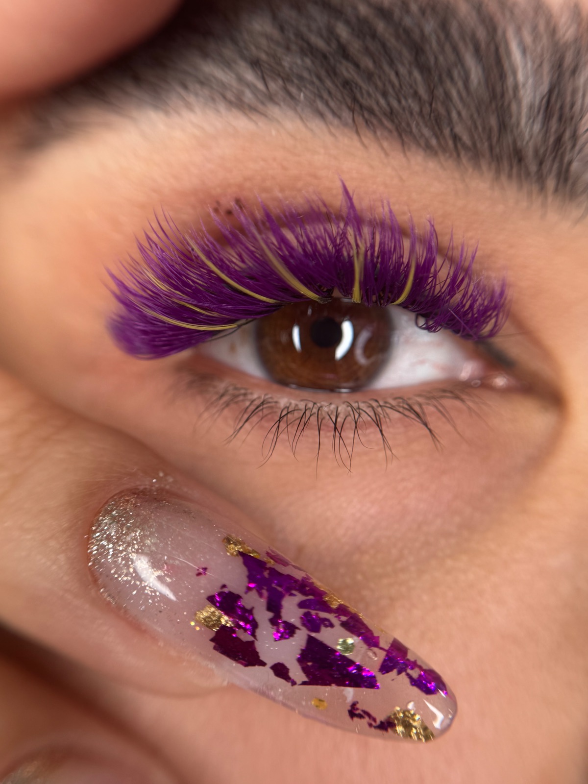 مژه‌کار اراک  مهرانه احمدی