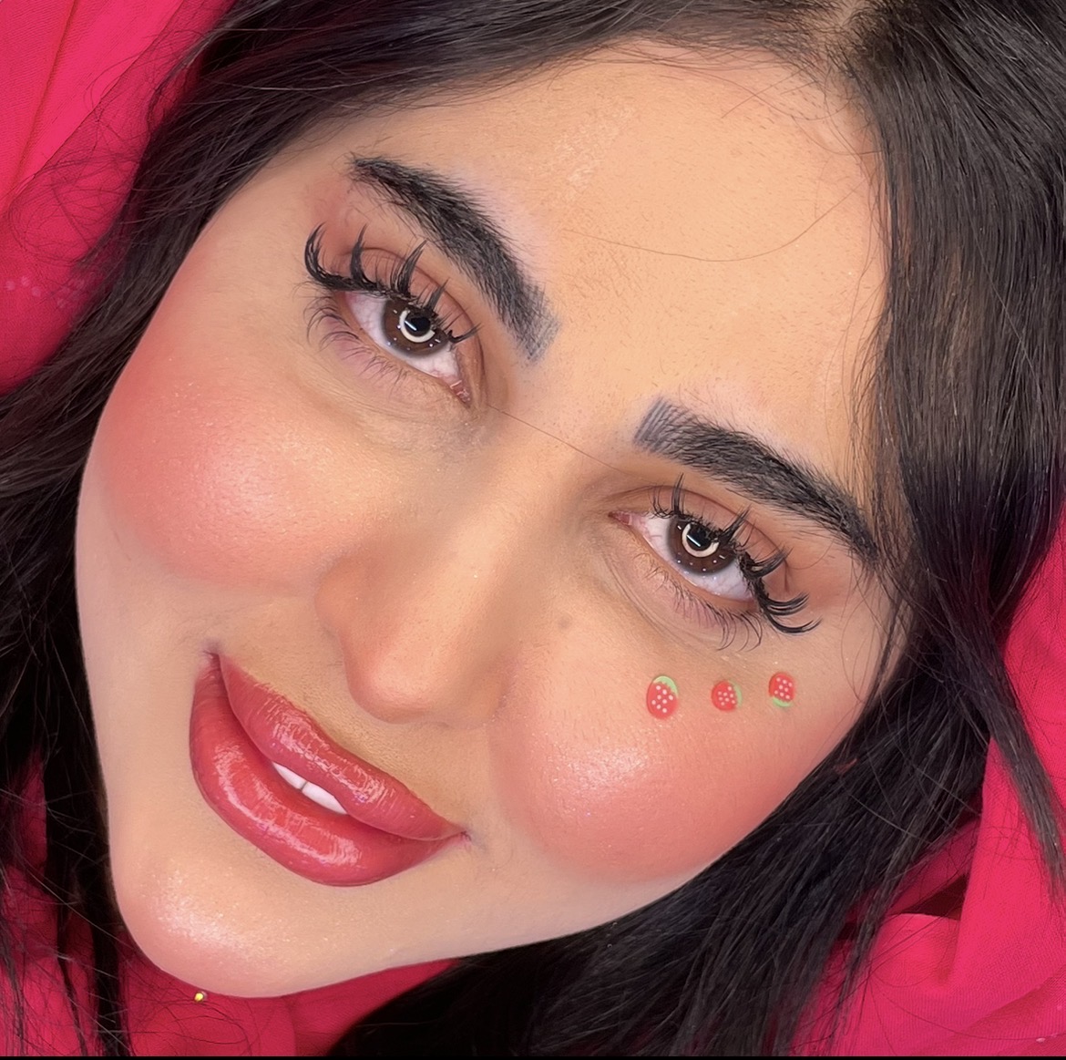 خدمات تخصصی اکستنشن مژه
