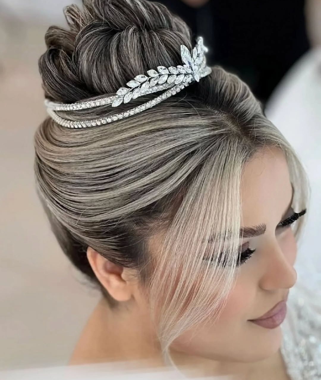 ارایشگاه سالن زیبایی پرند