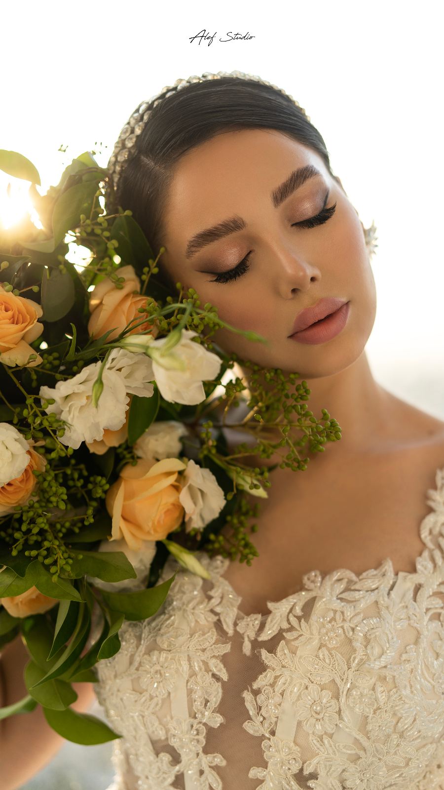 سالن زیبایی و عروس سرای آوینا
