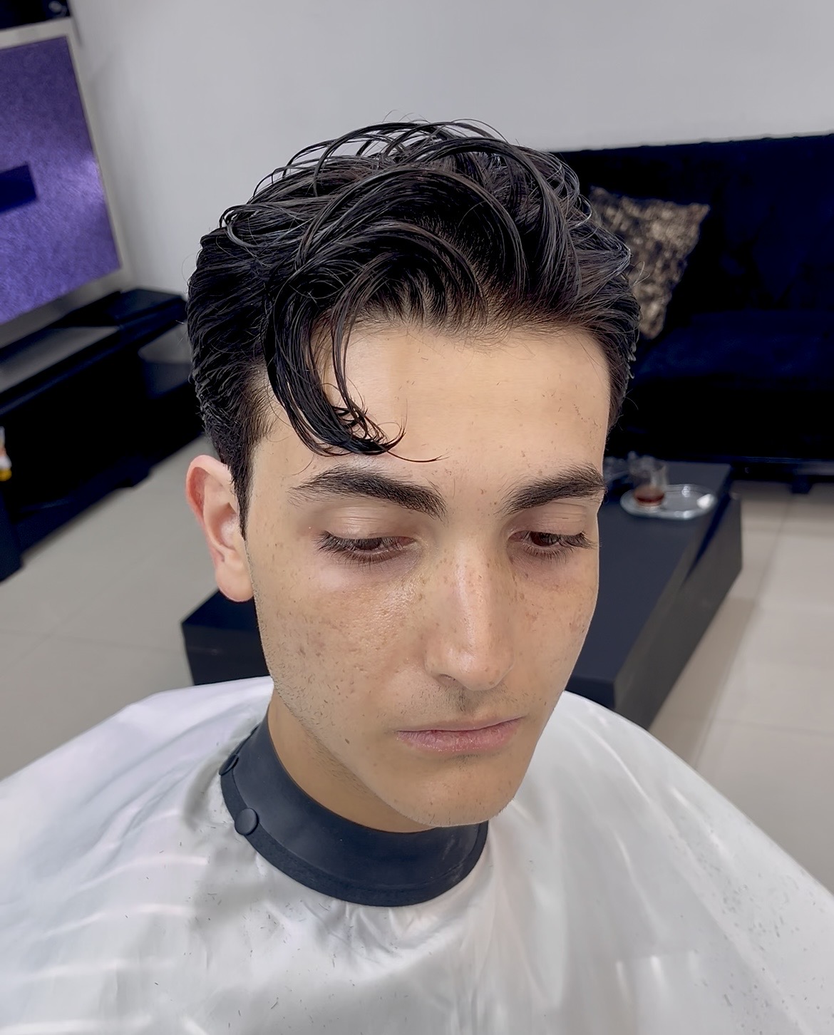 ارایشگاه مردانه Men's Club Barbershop