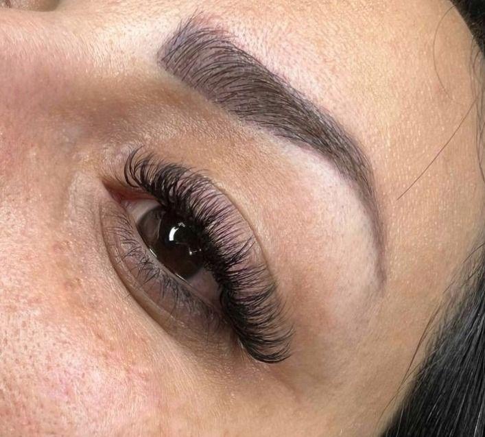 آرایشگاه زنانه گیسو