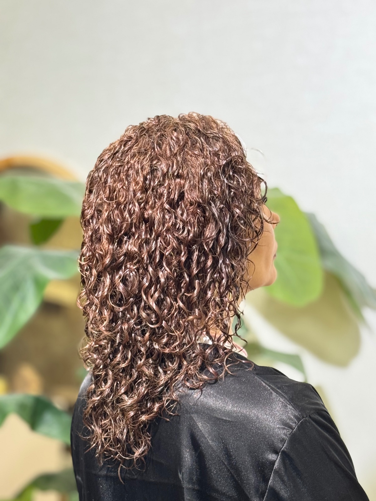 خدمات تخصصی فر دائم مو کرلی استودیو