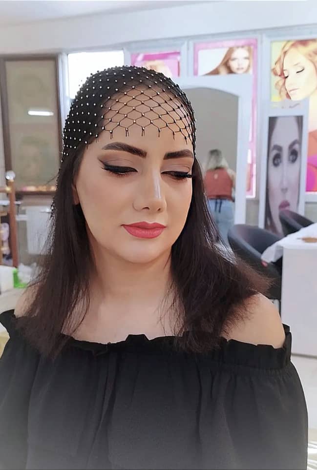 خدمات تخصصی میکاپ مهنام